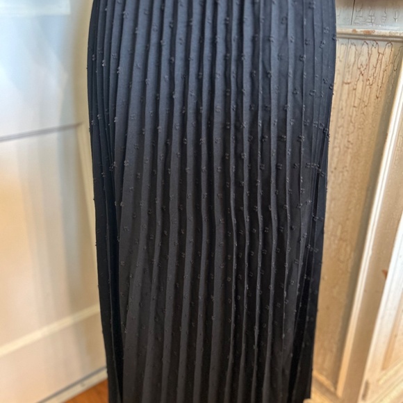 Pretty Garden Black Midi Dress - Picture 12 of 14